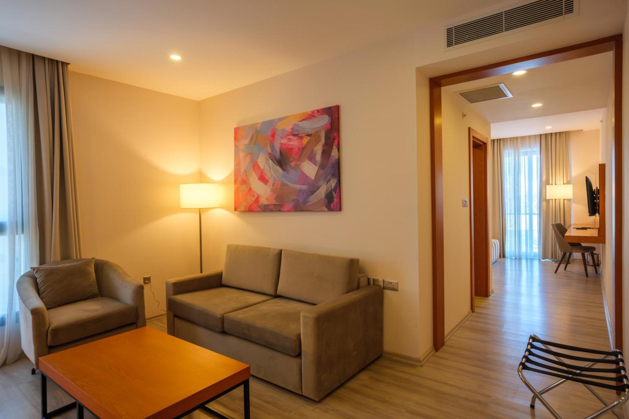 Caddem Inn Hotel Фамагуста Екстер'єр фото