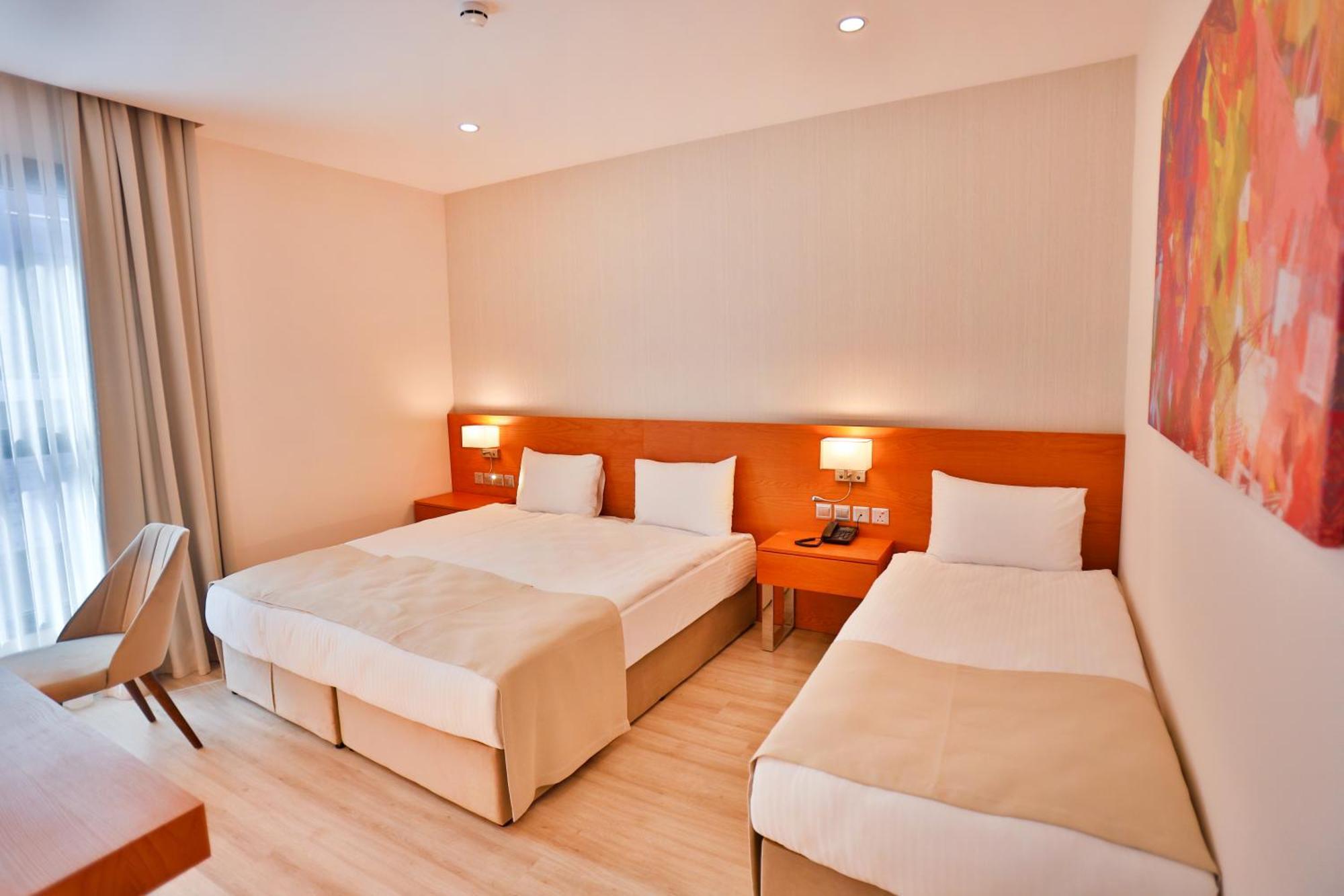 Caddem Inn Hotel Фамагуста Екстер'єр фото